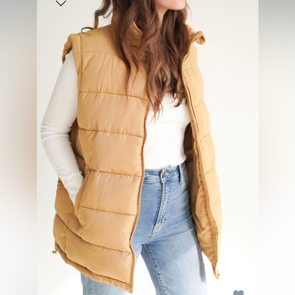 NWT Pecan Shay Puffer Vest! M/L